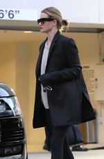 ROSIE HUNTINGTON-WHITELEY at Lancer Skin Care Clinic in Beverly Hills 01/18/2019