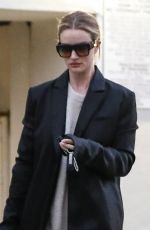ROSIE HUNTINGTON-WHITELEY at Lancer Skin Care Clinic in Beverly Hills 01/18/2019