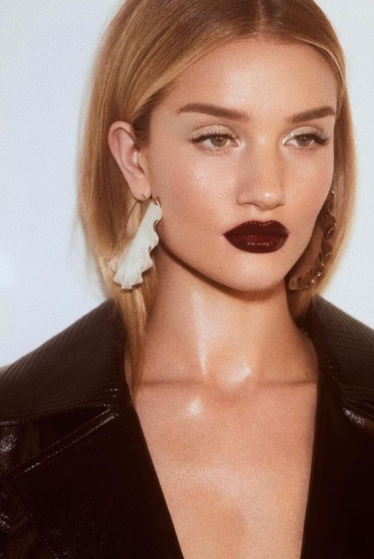 ROSIE HUNTINGTON-WHITELEY for Rosie Inc. January 2019