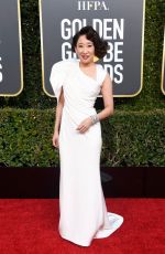 SANDRA OH at 2019 Golden Globe Awards in Beverly Hills 01/06/2019