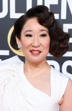SANDRA OH at 2019 Golden Globe Awards in Beverly Hills 01/06/2019