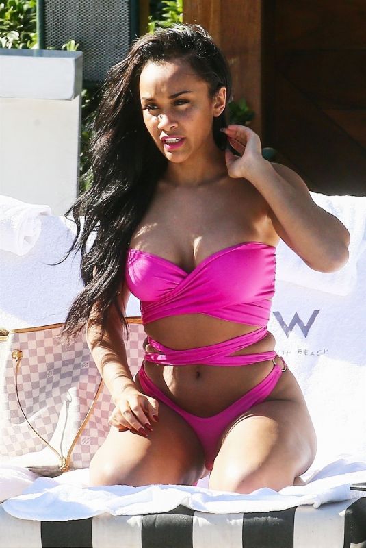 SIAN GABBIDON in Bikini at a Pool in Miami 12/26/2018