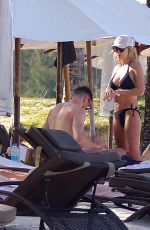 UNAHEALY in Bikini on Vacation in Mauritius 01/26/2019