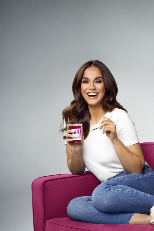 VICKY PATTISON for Fronts Hartley