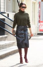 VICTORIA BECKHAM Out Shopping in New York 01/25/2019