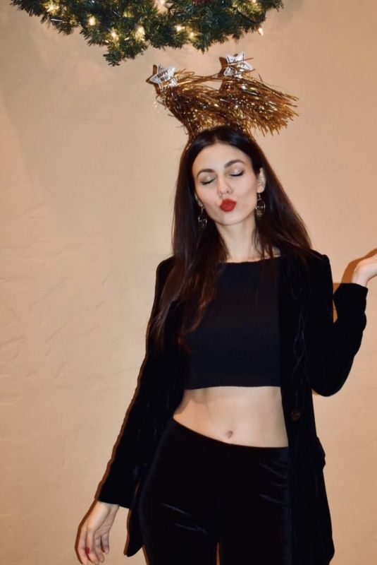 VICTORIA JUSTICE – Instagram Pictures 01/01/2019