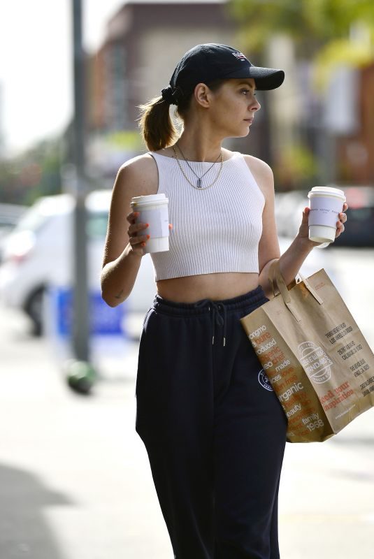 WILLA HOLLAND Out and About in Los Angeles 01/20/2019