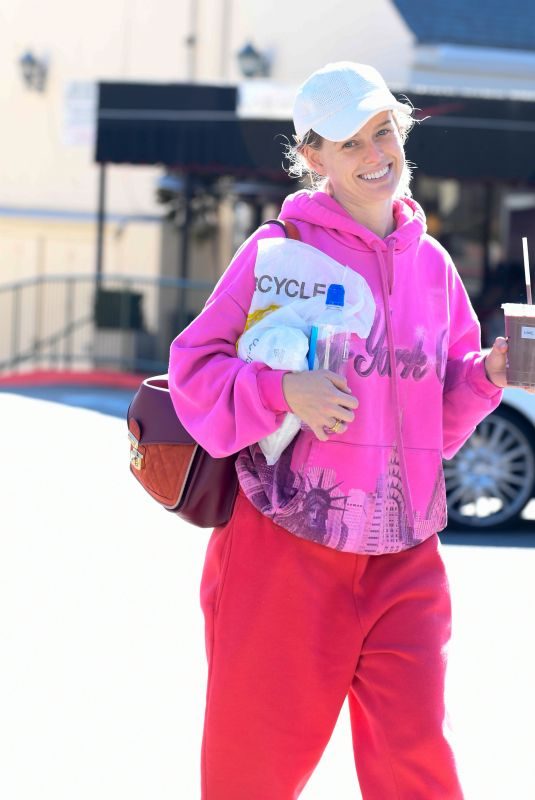 ALICE EVE Leaves a Gym in Los Angeles 01/29/2019