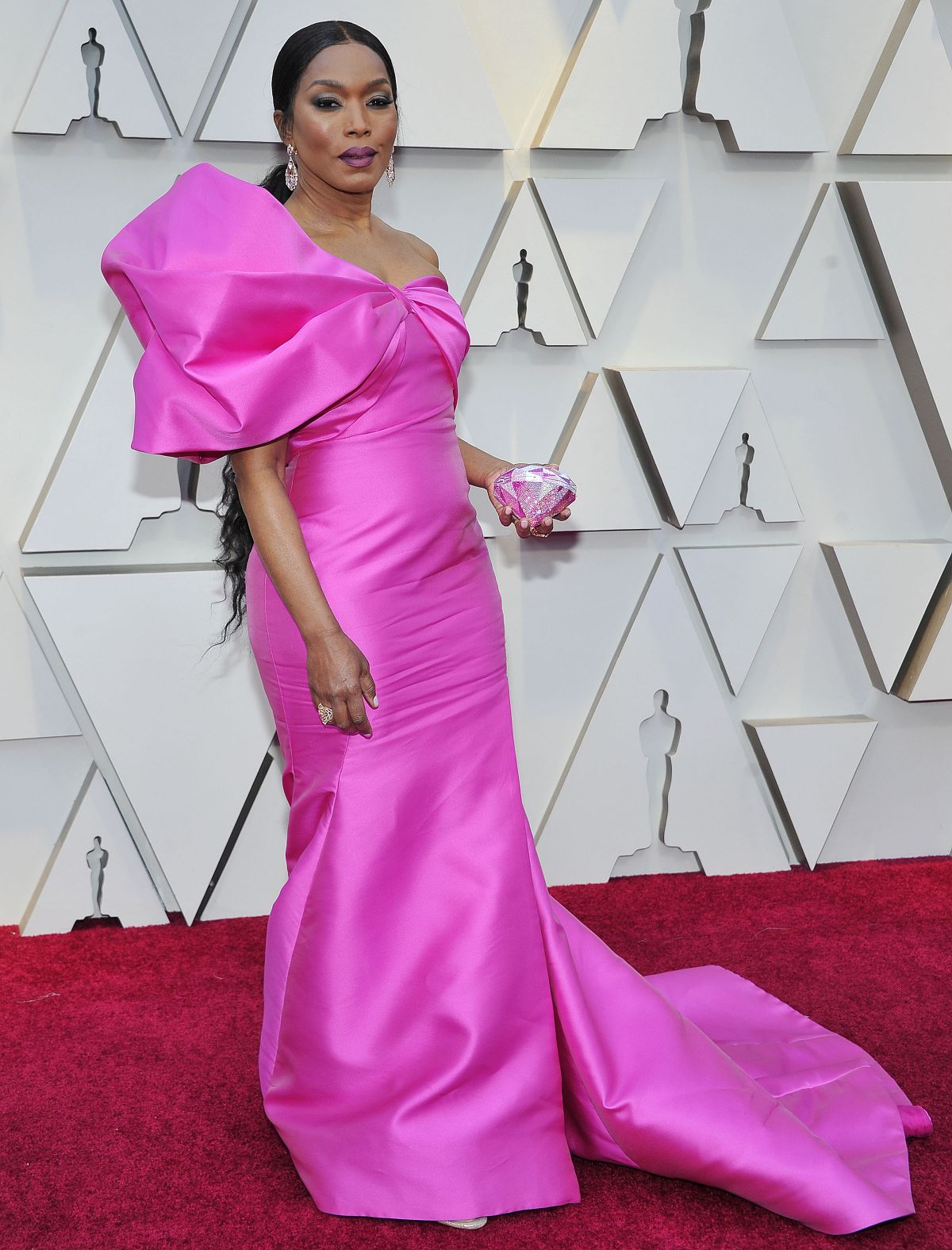 ANGELA BASSETT at Oscars 2019 in Los Angeles 02/24/2019 – HawtCelebs