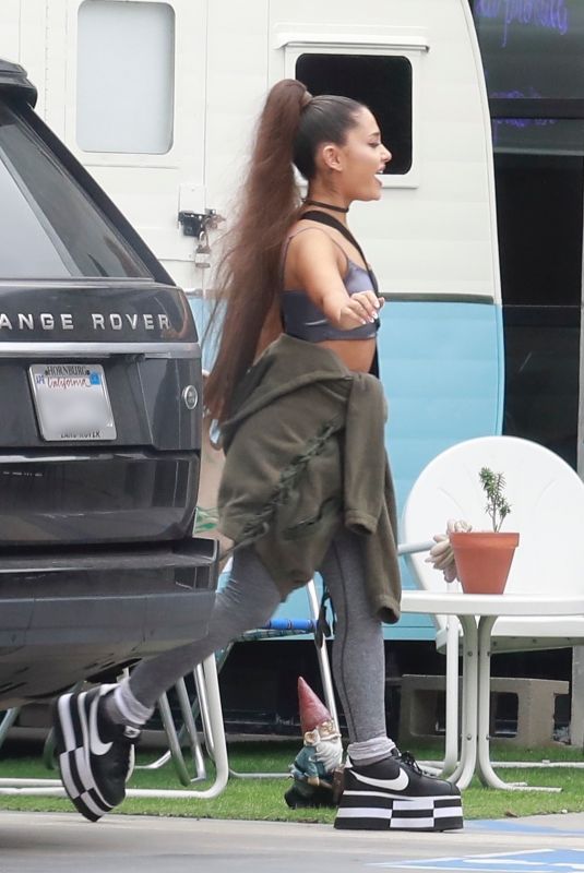 ARIANA GRANDE Shopping at Whole Foods in West Hollywood 02/17/2019