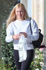 AVA SAMBORA Shopping at See