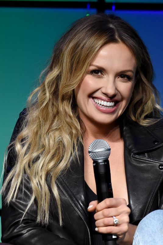 CARLY PEARCE at Arts of the Artist Visit Pane in Nashville 02/15/2019