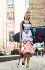 CAROLYN MURPHY in Harper