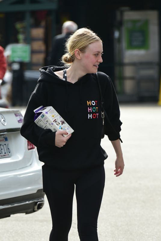 DAKOTA FANNING Shopping at Whole Foods in Los Angeles 02/01/2019