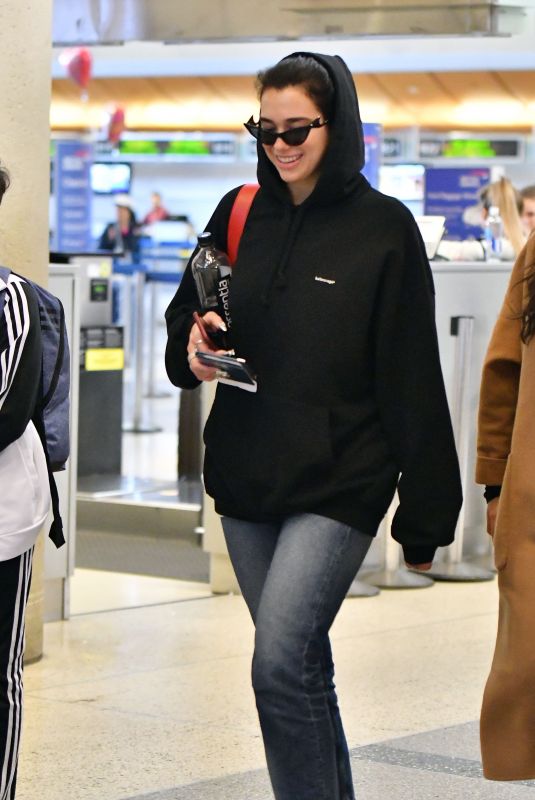 DU LIPA at Los Angeles International Airport 02/14/2019