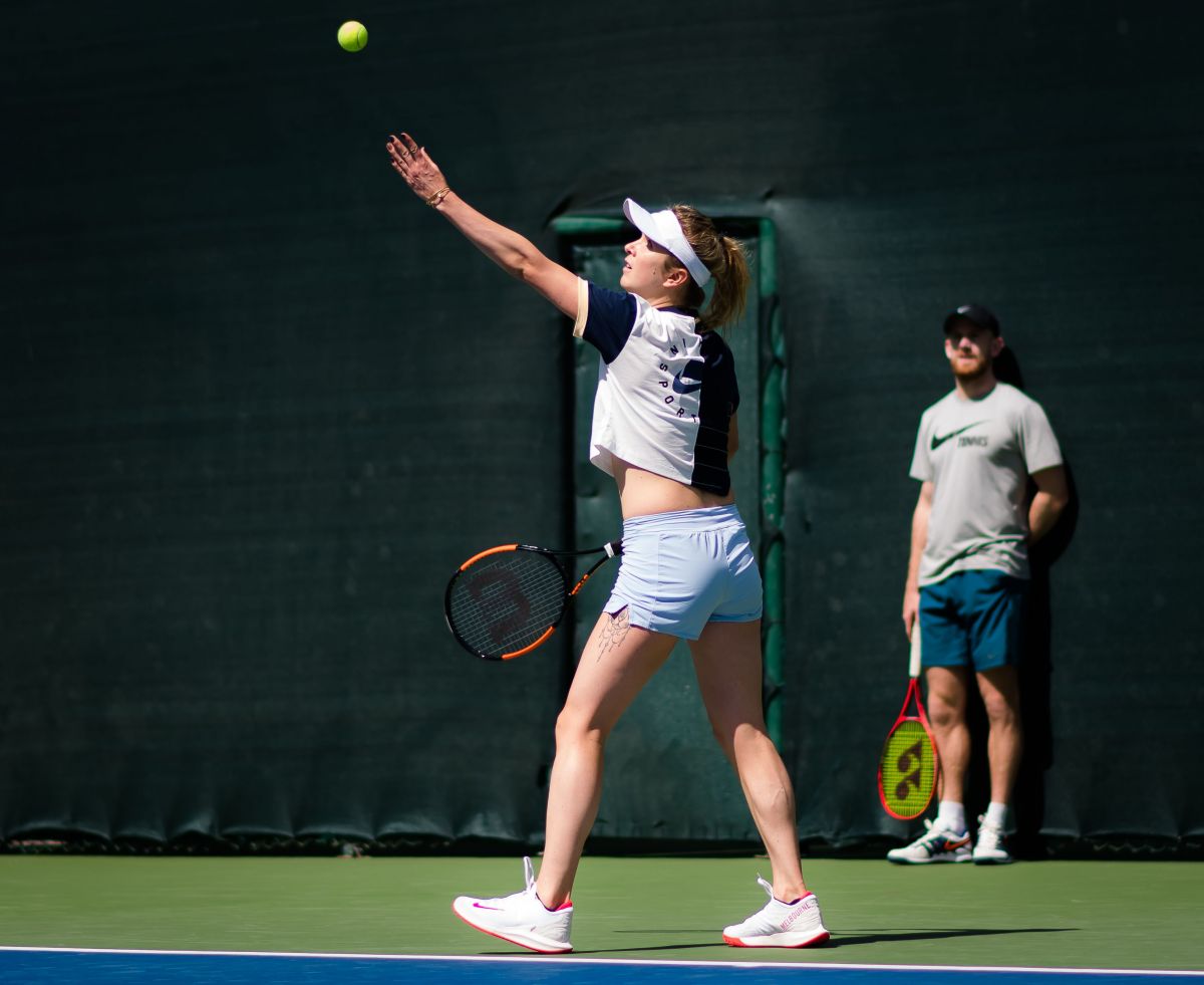 ELINA SVITOLINA Practises at 2019 Dubai Duty Free Tennis ...