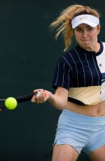 ELINA SVITOLINA Practises at 2019 Dubai Duty Free Tennis WTA Championships in Dubai 02/18/2019