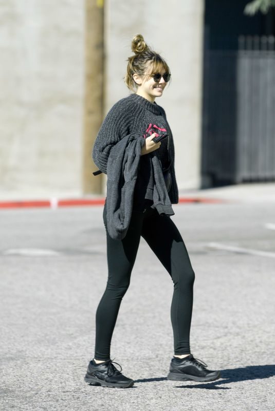 ELIZABETH OLSEN Heading to a Gym in Los Angeles 02/26/2019