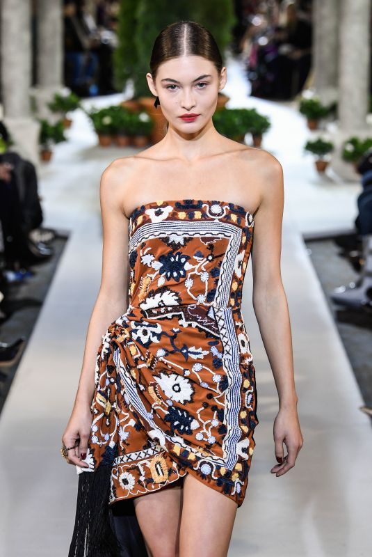 GRACE ELIZABETH at Oscar De La Renta Runway Show at New York Fashion Week 02/12/2019