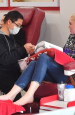 GWEN STEFANI at a Nails Salon in Hollywood 02/26/2019