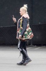 GWEN STEFANI Out and About in Sherman Oaks 02/15/2019