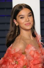 HAILEE STEINFELD at Vanity Fair Oscar Party in Beverly Hills 02/24/2019