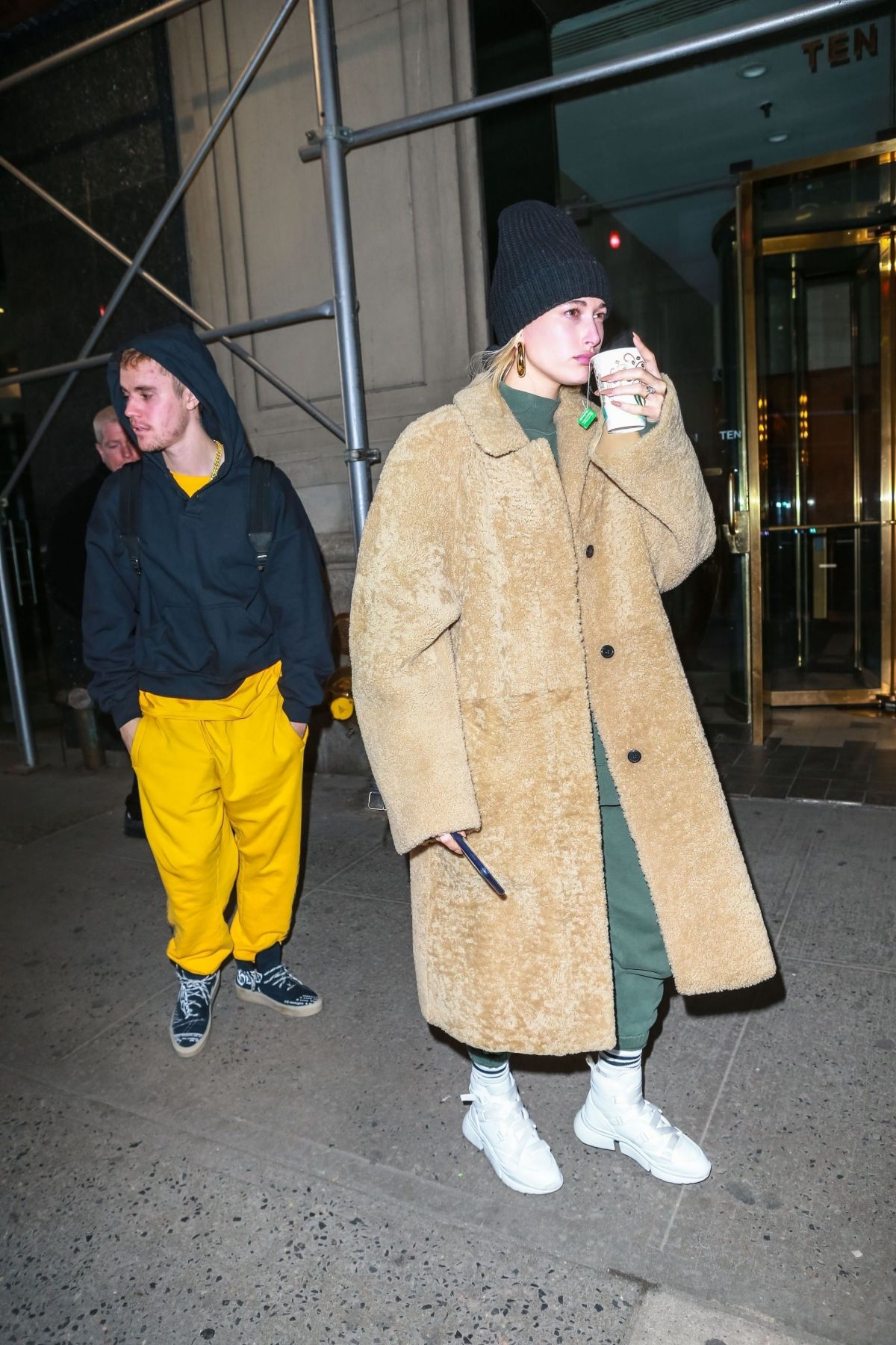 HAILEY and Justin BIEBER Out in New York 02/17/2019 – HawtCelebs