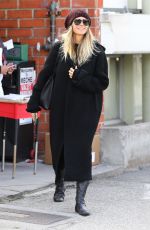 HEIDI KLUM Out and About in Los Angeles 02/21/2019