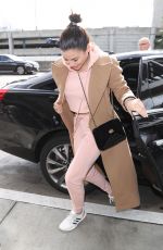 JENNA DEWAN Arrives at LAX Airport in Los Angeles 02/05/2019
