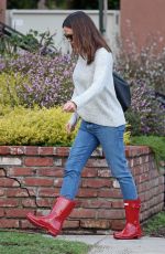 JENNIFER GARNER in Denim and Red Rubber Boots Out in Los ANgeles 01/31/2019