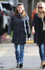 JENNIFER GARNER Out and About in Los Angeles 02/05/2019