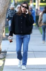 JENNIFER GARNER Out and about in Santa Monica 02/08/2019