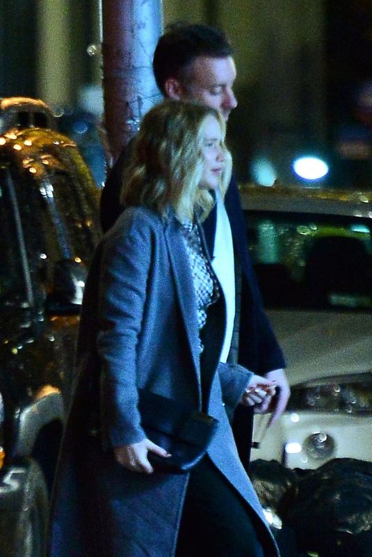 JENNIFER LAWRENCE and Cooke Maroney Arrives at Their Apartment in New York 02/05/2019
