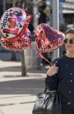 JESSIEJAMES DECKER Buys some Balloons in Nashville 02/11/2019