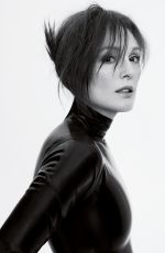 JULIANNE MOORE for L