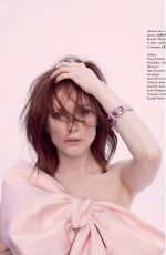 JULIANNE MOORE on L