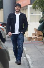 KATHERINE SCHWARZENEGGER and Chris Pratt Out in Los Angeles 02/26/2019