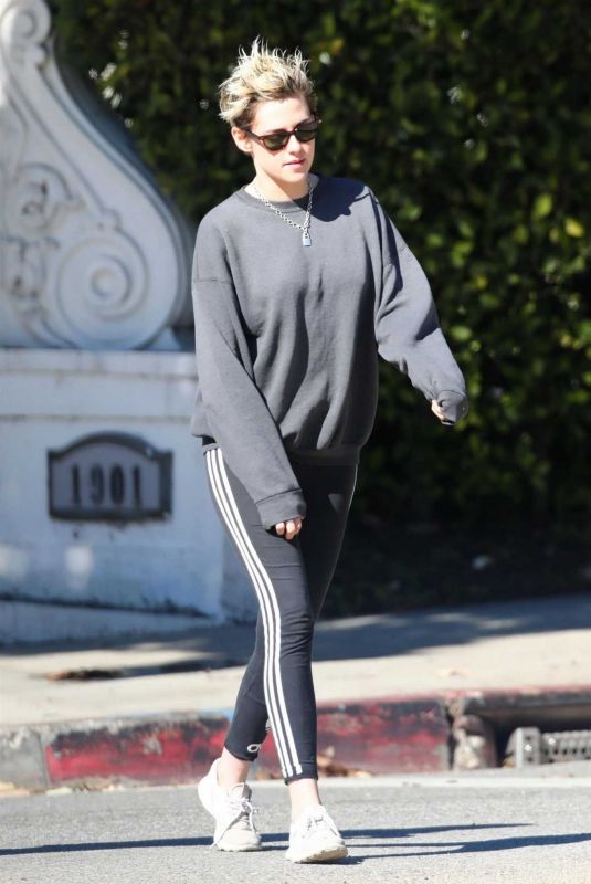 KRISTEN STEWART Out for Coffee in Los Feliz 02/07/2019