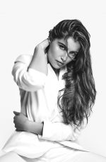 LAETITIA CAST ofr Ikks Spring/Summer 2019 Campaign