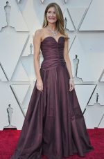 LAURA DERN at Oscars 2019 in Los Angeles 02/24/2019