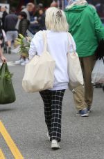 MAE WHITMAN Shopping at Farmers Market in Studio City 02/17/2019