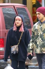 MAISIE WILLIAMS and Reuben Selby Shopping for Iphones in New York 02/13/2019