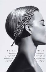 MARGOT ROBBIE in Hapre