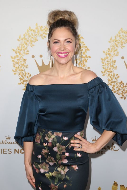 PASCALE HUTTON at 2019 Hallmark Channel Winter TCA Press Tour 02/09/2019