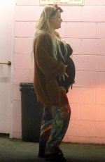  Pregnant JESSICA SIMPSON Visiting Her Doctor in Los Angeles 02/05/2019