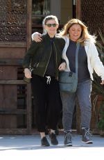 Pregnant KATE MARA Out for lunch in Los Angeles 02/06/2019