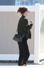Pregnant KATE MARA Out for lunch in Los Angeles 02/06/2019
