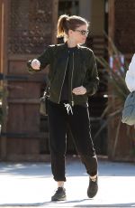 Pregnant KATE MARA Out for lunch in Los Angeles 02/06/2019