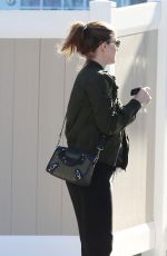 Pregnant KATE MARA Out for lunch in Los Angeles 02/06/2019