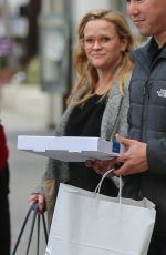 REESE WITHERSPOON Leaves Pizzana in Brentwood 02/21/2019
